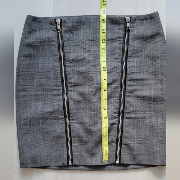 The Kooples bodycon zippered miniskirt, gray/brown plaid, FR 36, US 2 - Picture 4 of 6